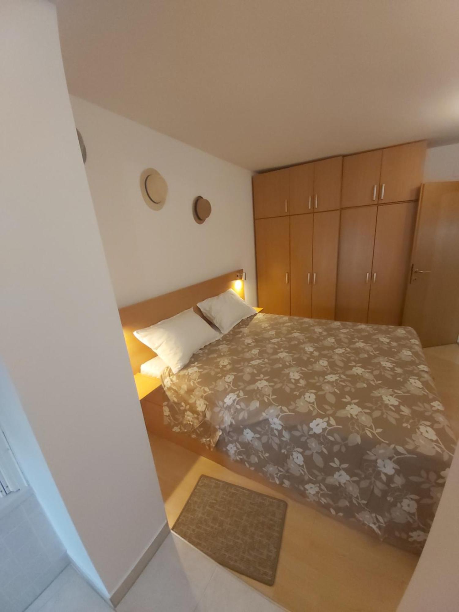 Apartman Luce With Shared Pool Zadar Exterior foto