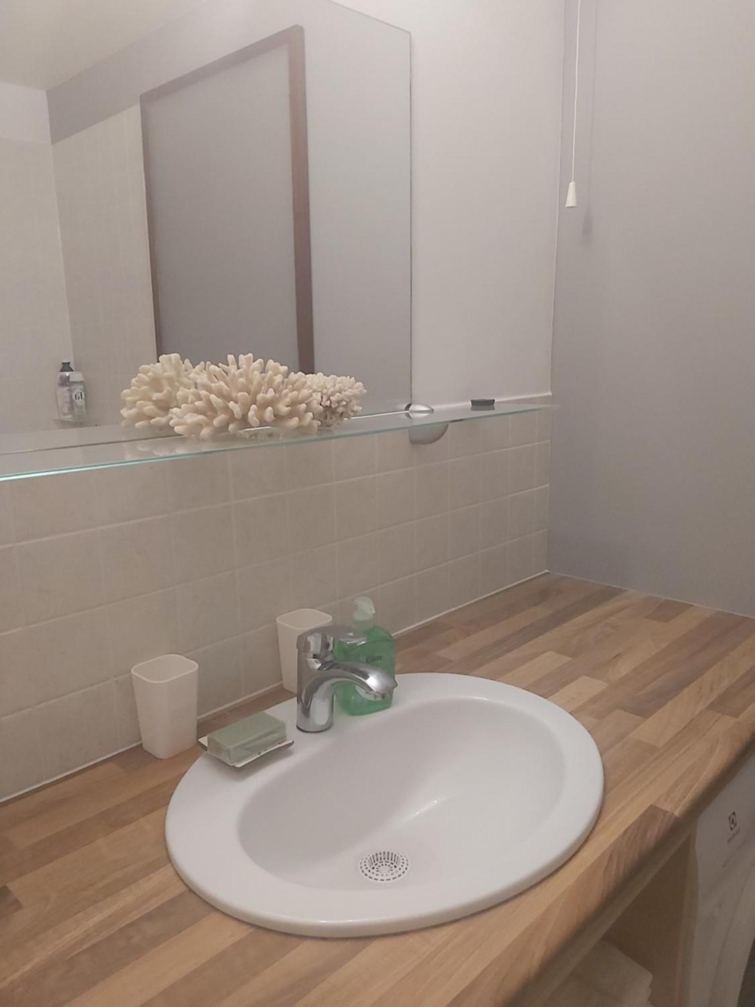 Apartman Luce With Shared Pool Zadar Exterior foto