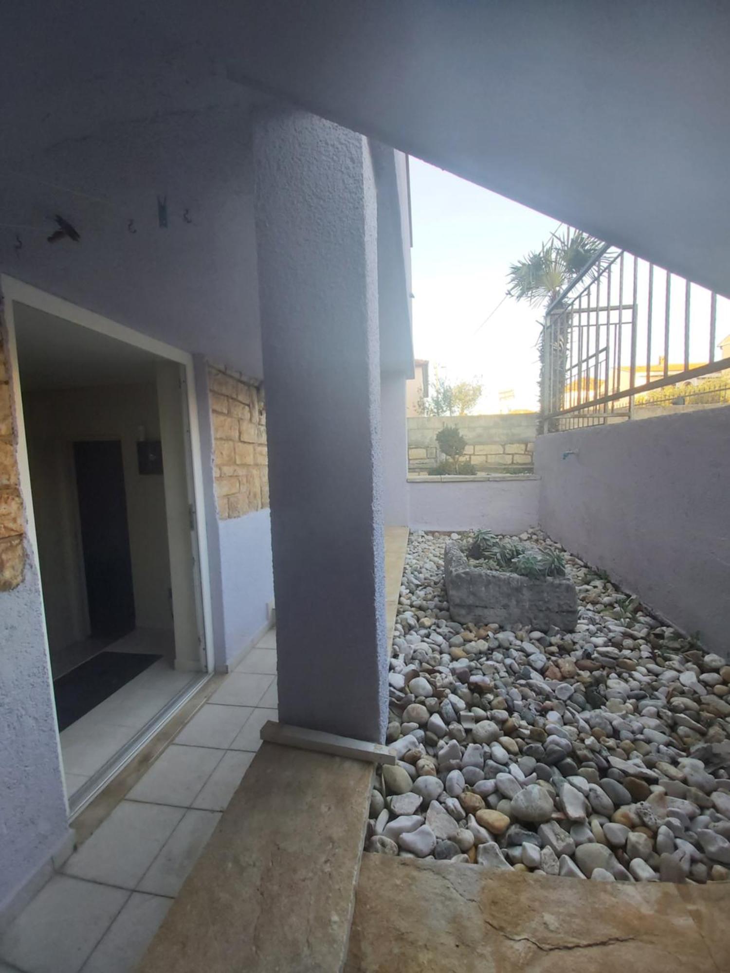 Apartman Luce With Shared Pool Zadar Exterior foto